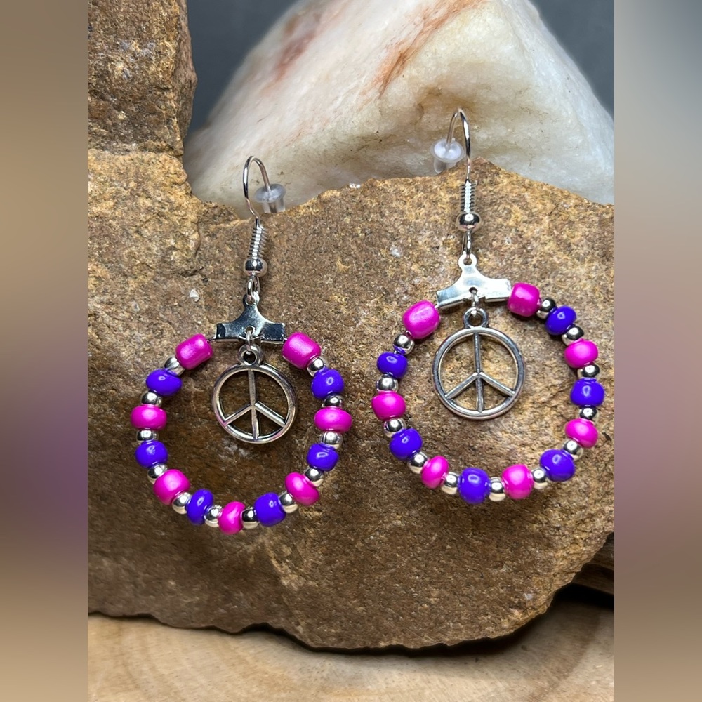 Drop hoop earrings/peace sign inside charm/pearlescent glass/silver seed beads